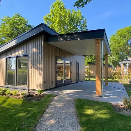 Holiday park De Meeuw *