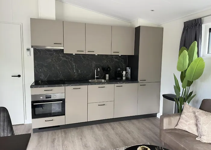 De Meeuw منتزه العطل *