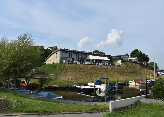 De Meeuw منتزه العطل بريله